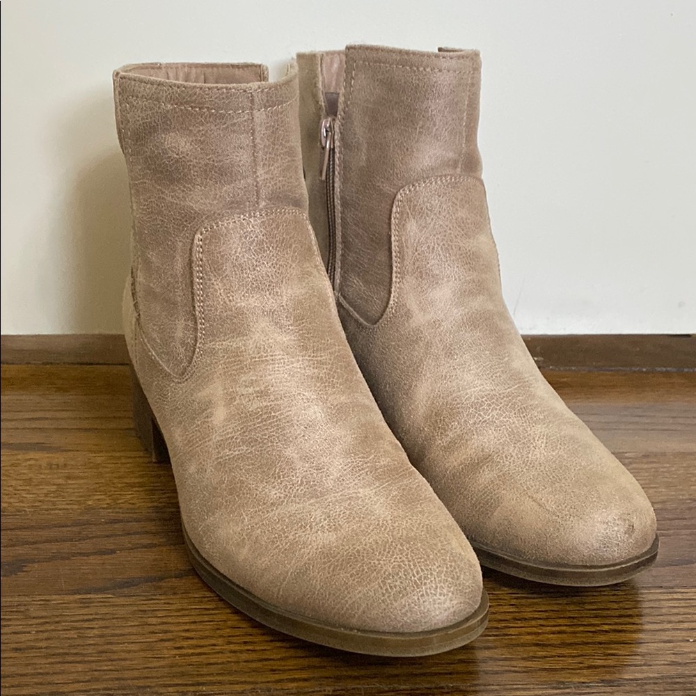 Ankle boots